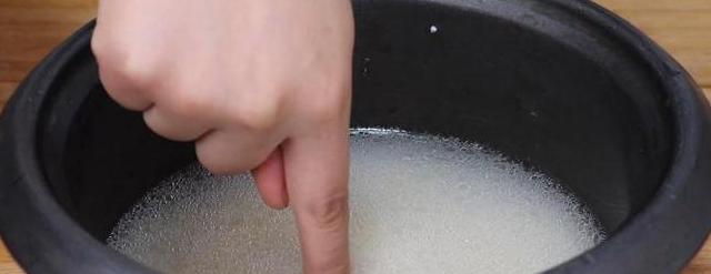 电饭煲煮饭水多处理攻略