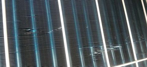 空调外机翅片变形