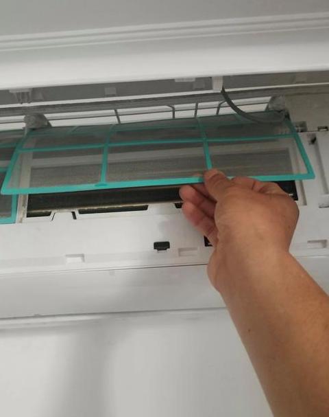 空调过滤网多久洗一次才合适?