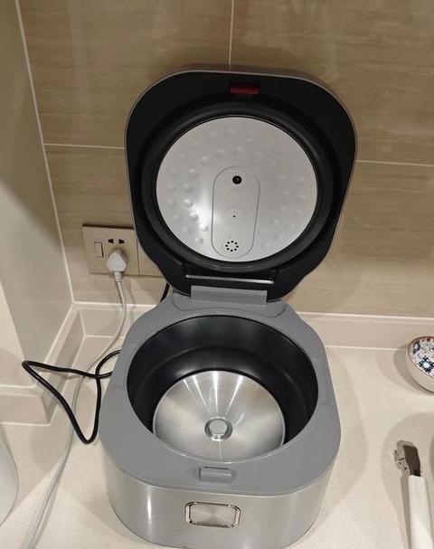 苏泊尔电饭煲能保温不煮饭