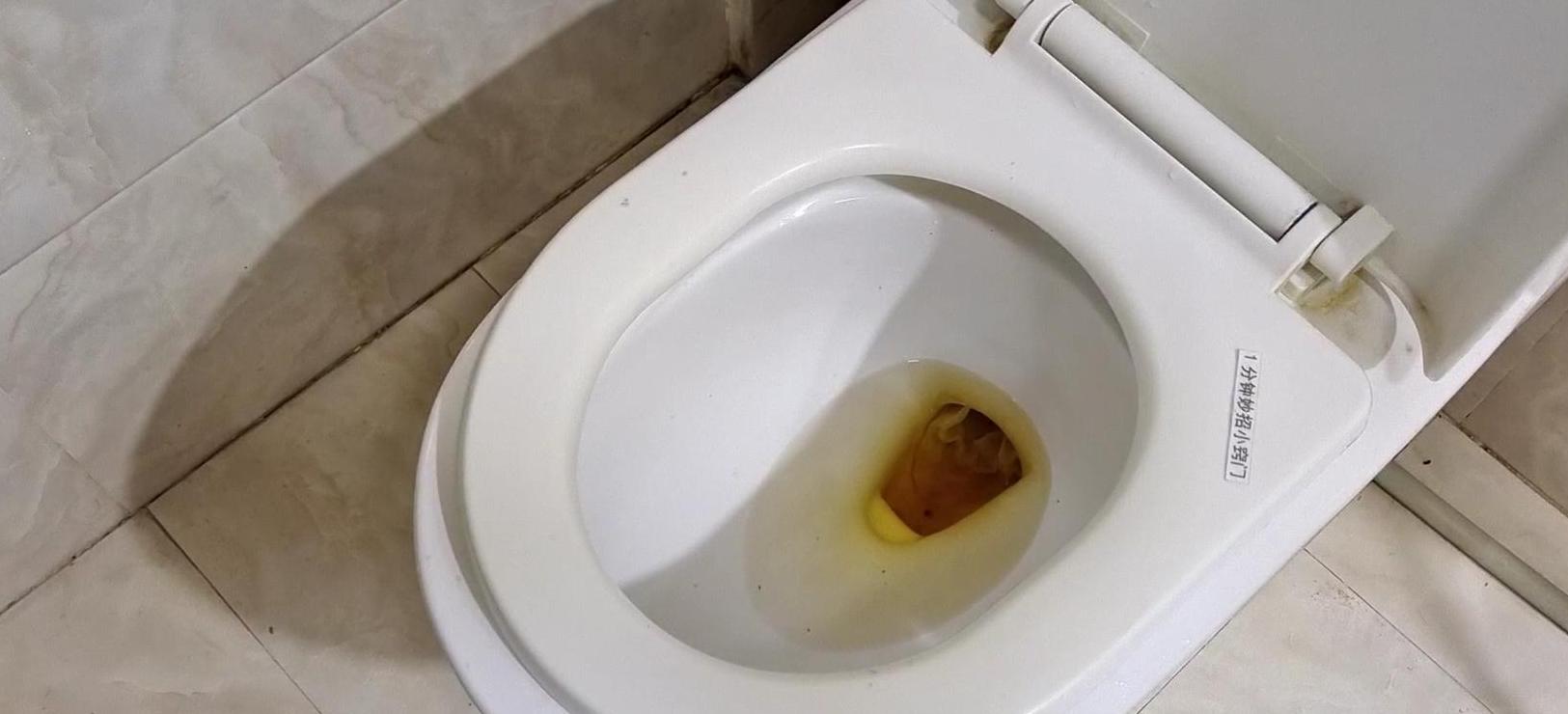 马桶堵塞缓慢排水怎么办？疏通马桶费用是多少？