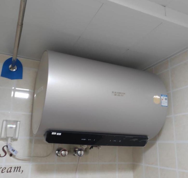 AO史密斯热水器百年品牌，品质保障，舒适沐浴新体验