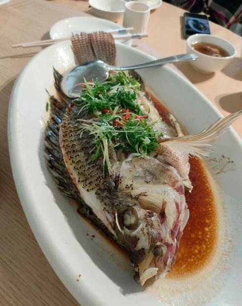 空调吹出腥臭味的原因及解决方法