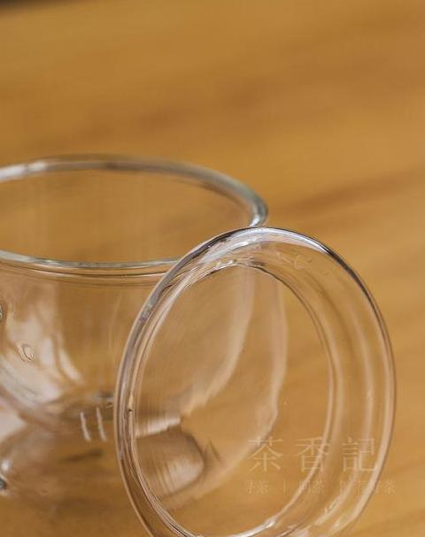 茶杯杯型揭秘：经典品茗杯与茶具五君子使用指南