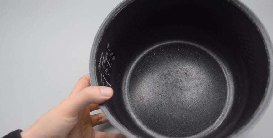 电饭煲保温安全指南：避免烧干及安全风险