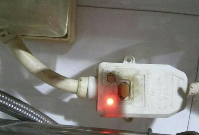 热水器灯不亮了也不能加热