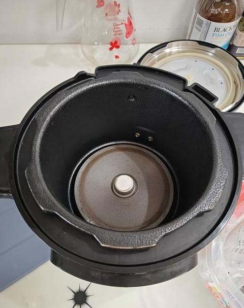 高压锅冒气原因及解决方法详解