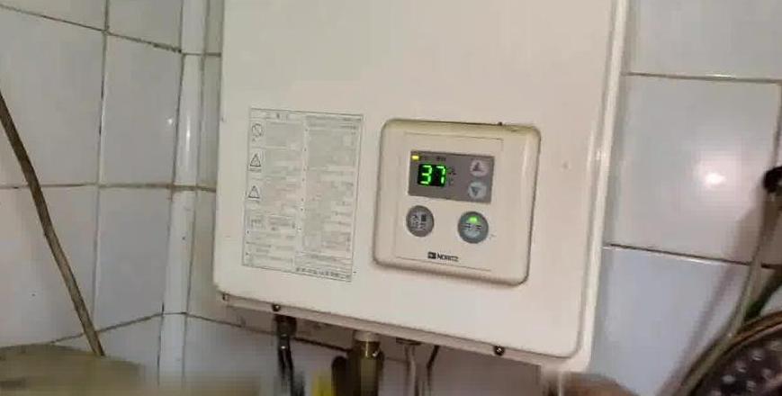 万和壁挂炉E1错误代码排查及维修指南