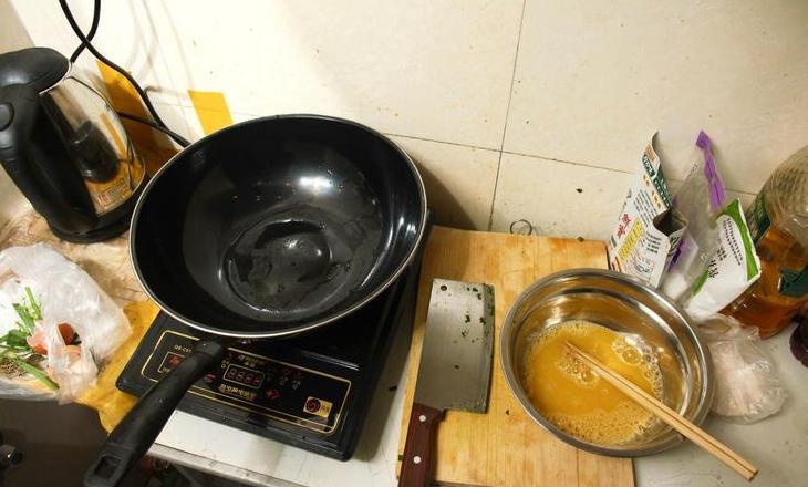 电炒菜：电炉选择指南及烹饪优势