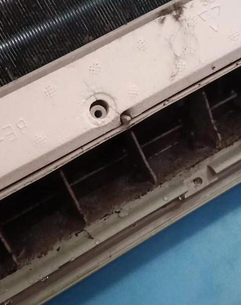 空调开启异味原因及解决方法