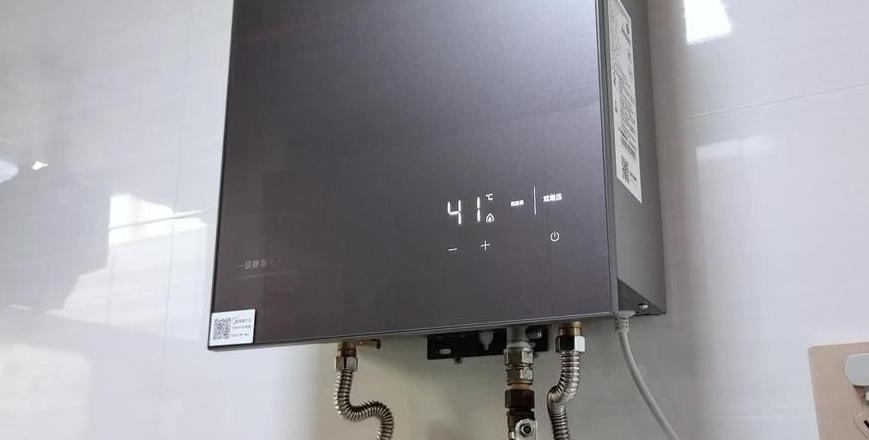 燃气热水器刺鼻气味排查指南